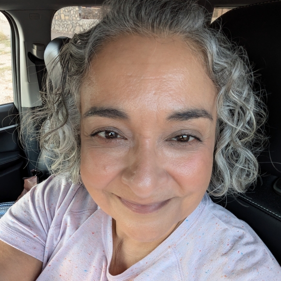 Meet your Posher, Anna - Picture 1 of 1